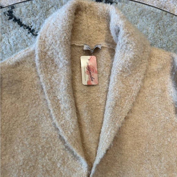 Magnolia Boutique Fuzzy Cardigan, Size L - Picture 3 of 8